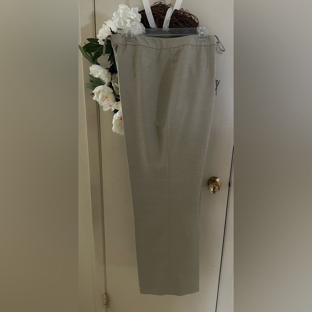NWOT Jones Studio fully lined Dress Pants 16 Tan